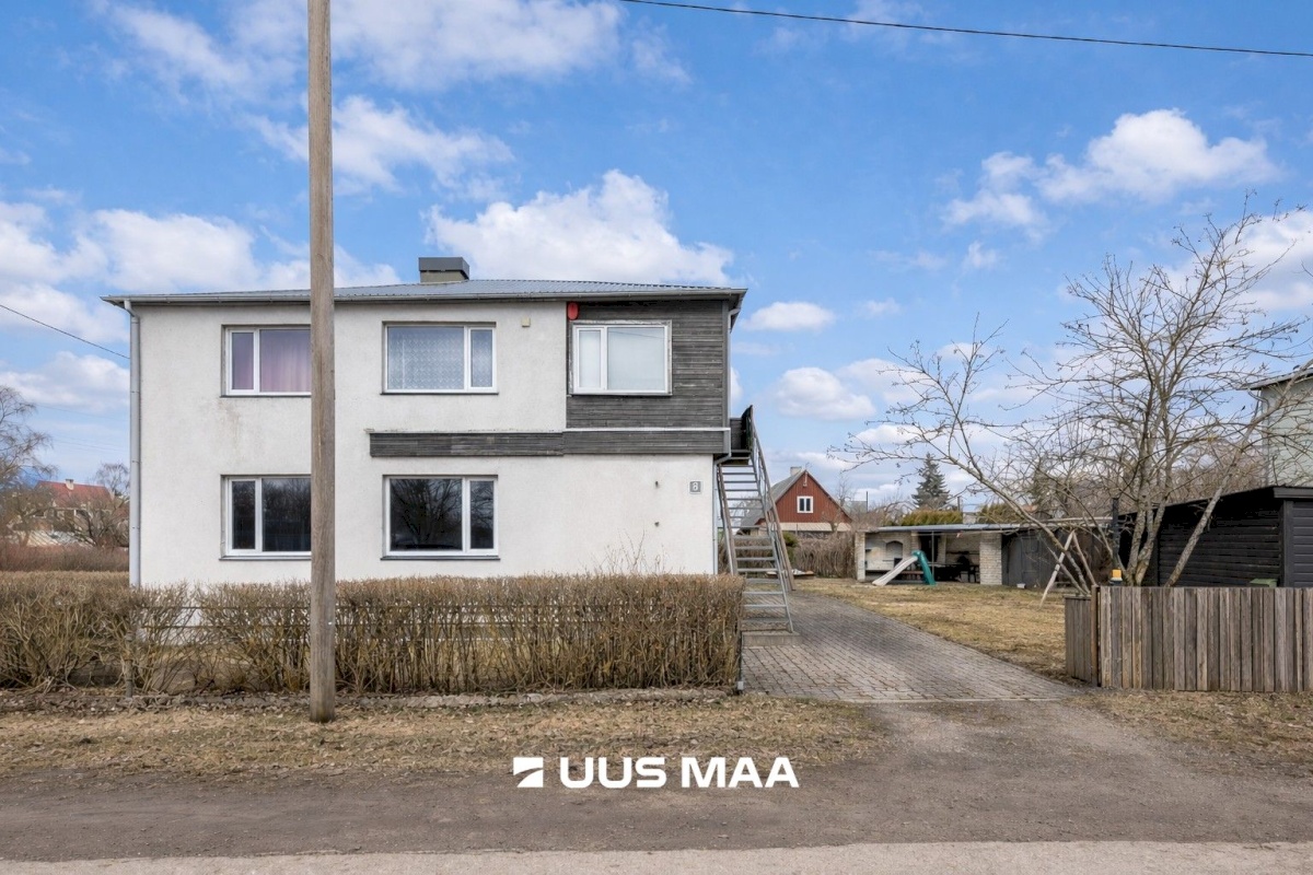 Saaremaa vald, Kuressaare linn, Nooruse 8