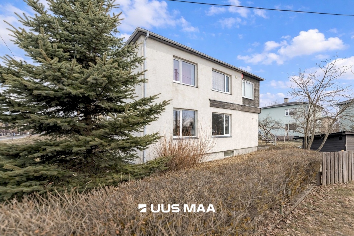 Saaremaa vald, Kuressaare linn, Nooruse 8