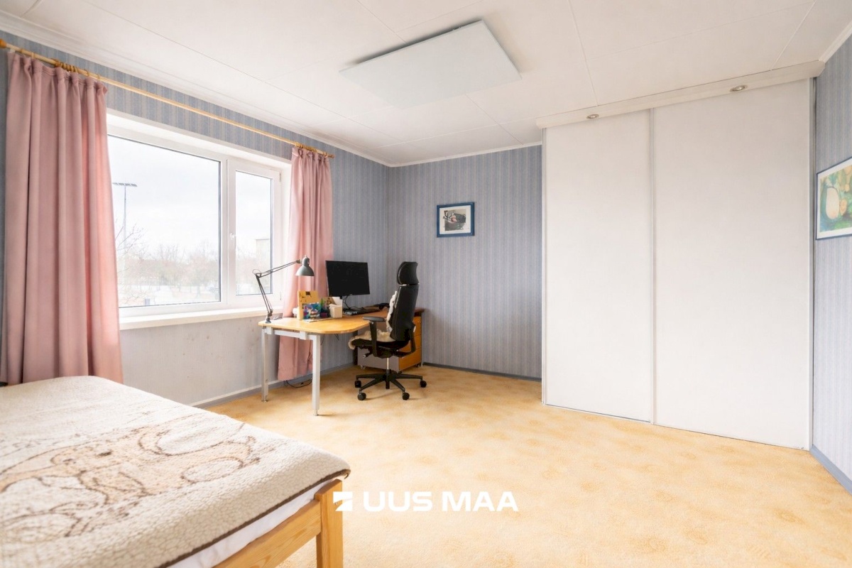 Saaremaa vald, Kuressaare linn, Nooruse 8