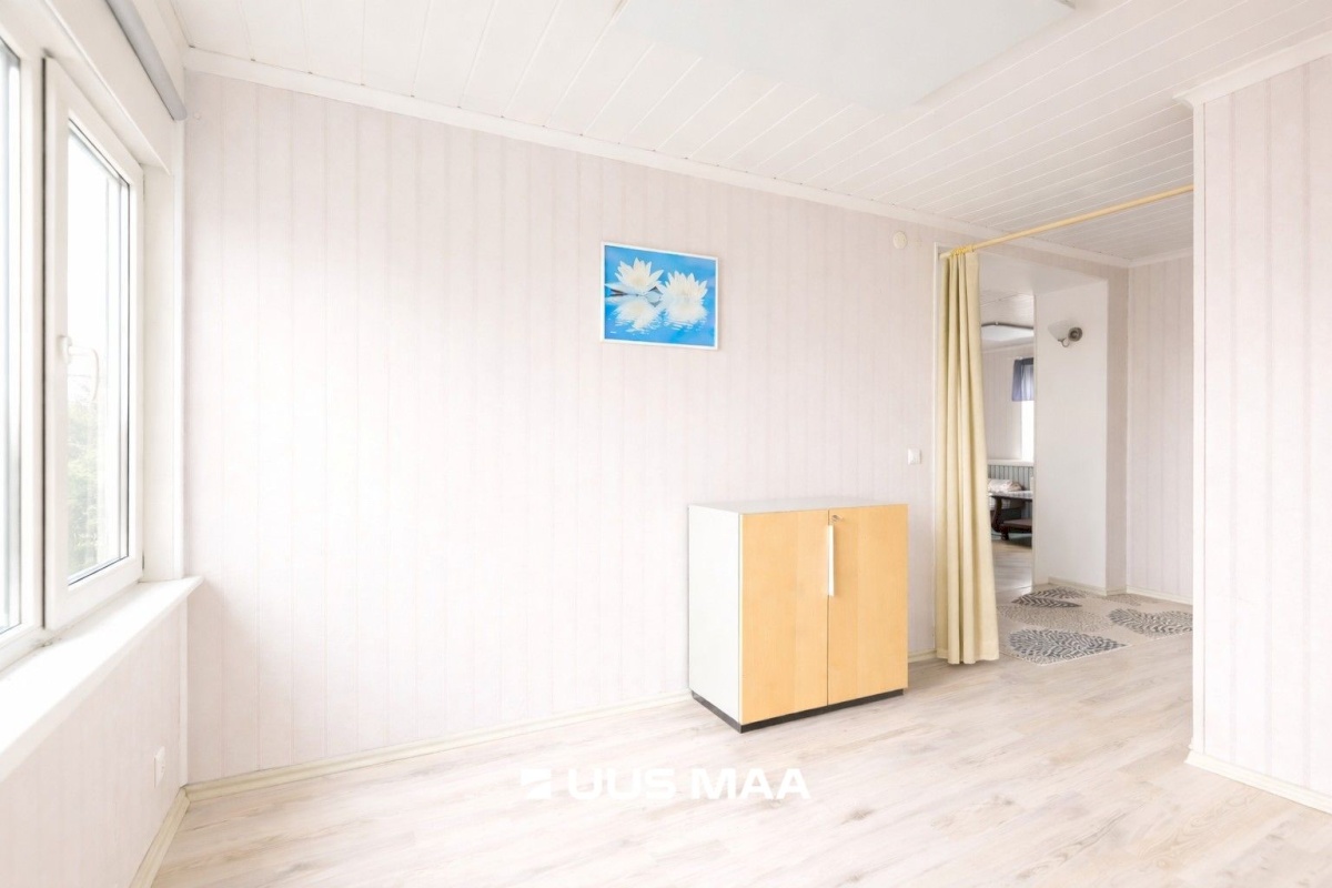 Saaremaa vald, Kuressaare linn, Nooruse 8