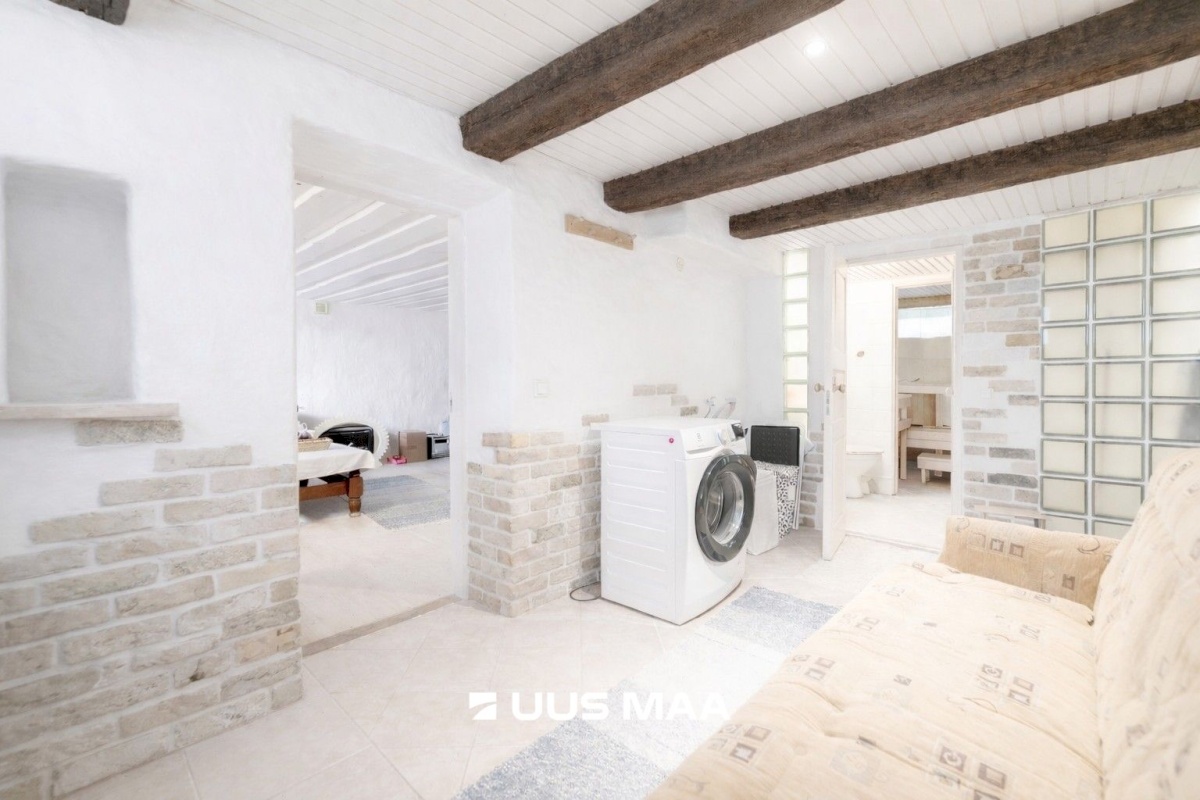 Saaremaa vald, Kuressaare linn, Nooruse 8