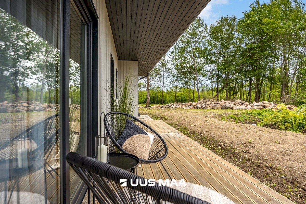 Anija vald, Kehra linn, C.R.Jakobsoni 1