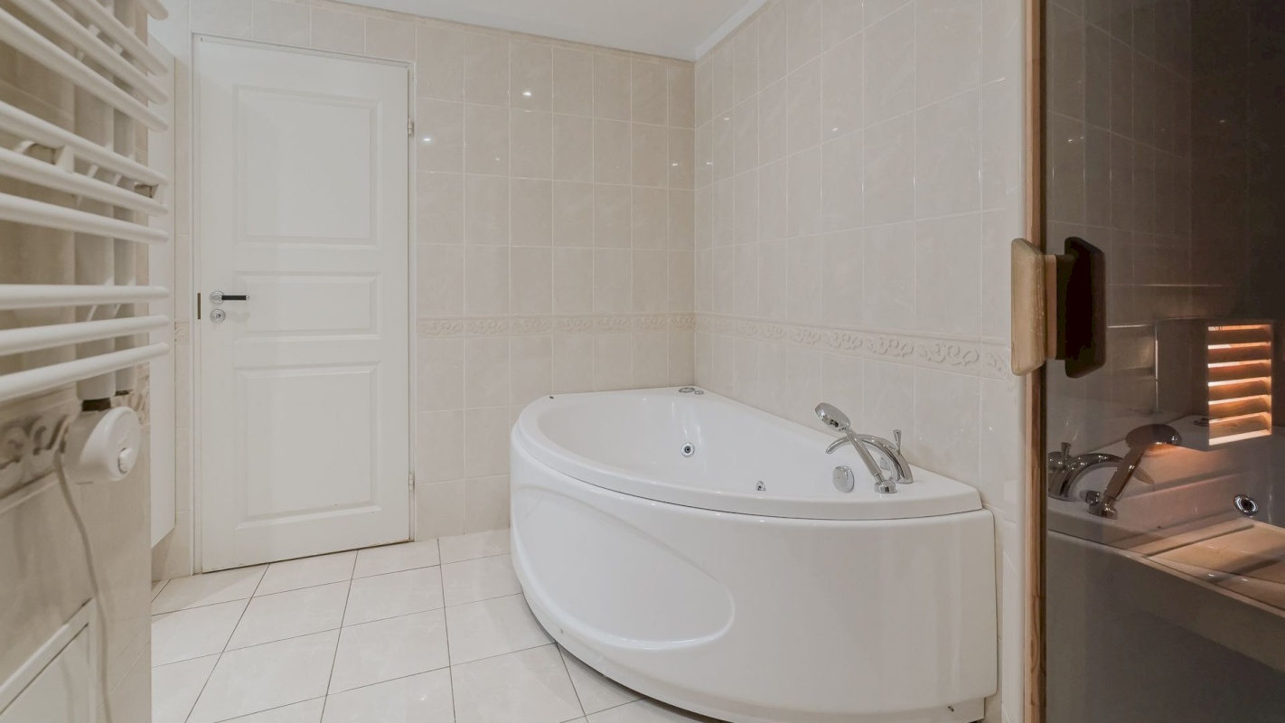 Tallinn, Kesklinna linnaosa, Vanalinna, Sulevimägi 2