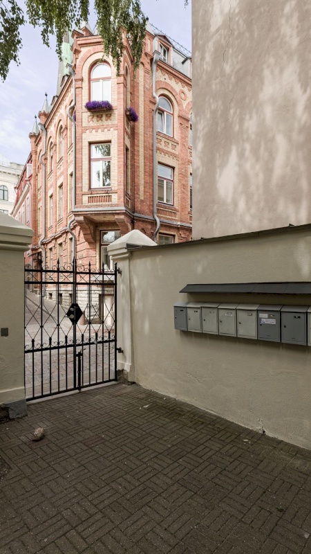 Tallinn, Kesklinna linnaosa, Sulevimägi 2