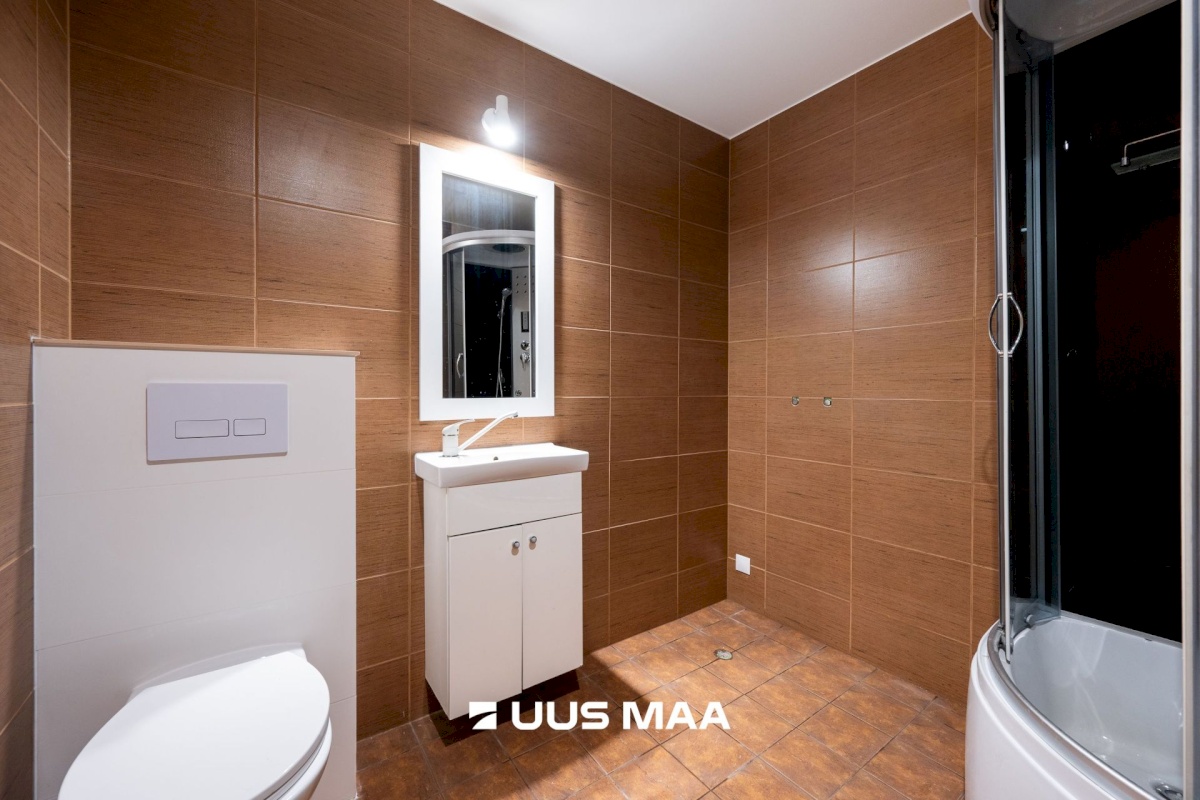 Tallinn, Lasnamäe linnaosa, Peterburi tee 4