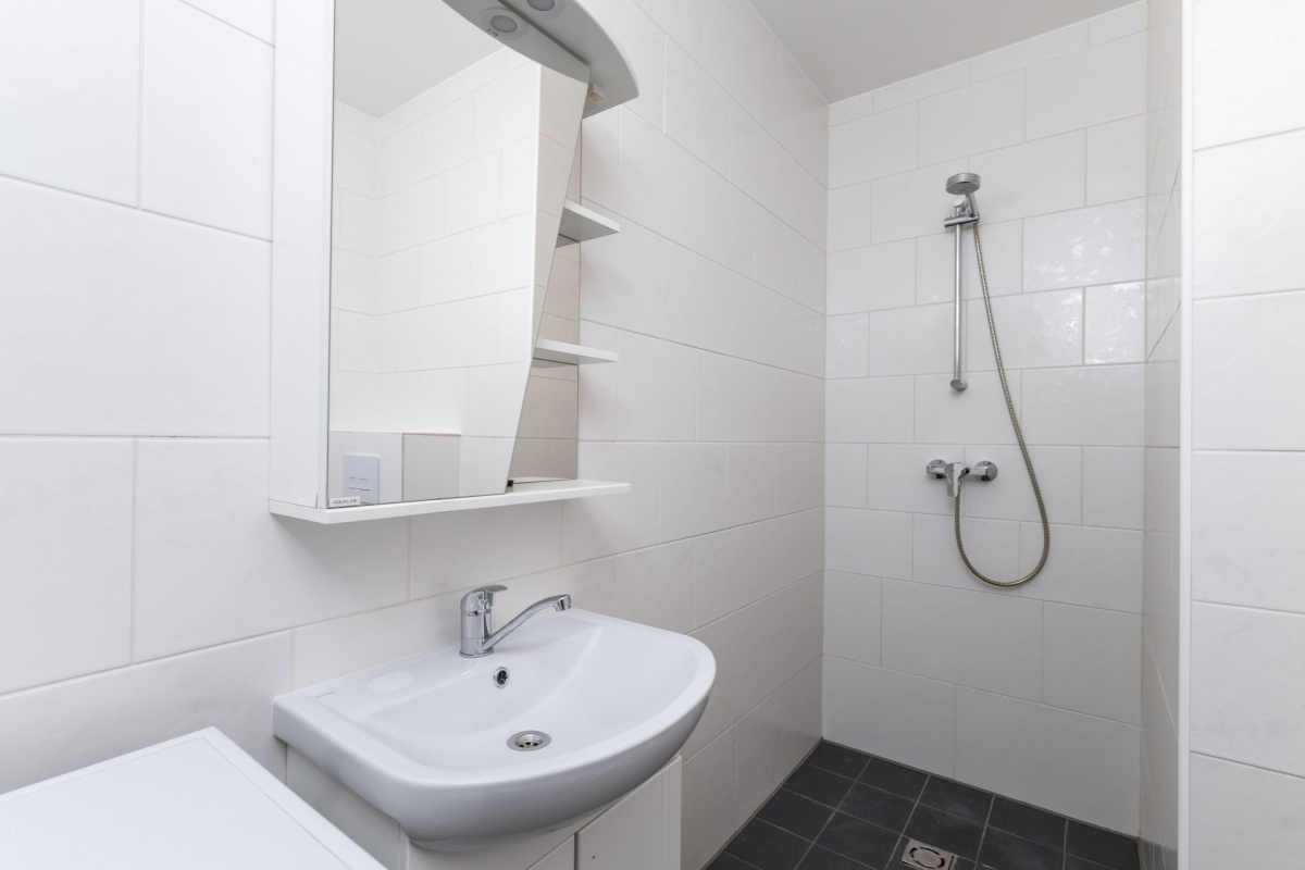 Tallinn, Lasnamäe linnaosa, Peterburi tee 4