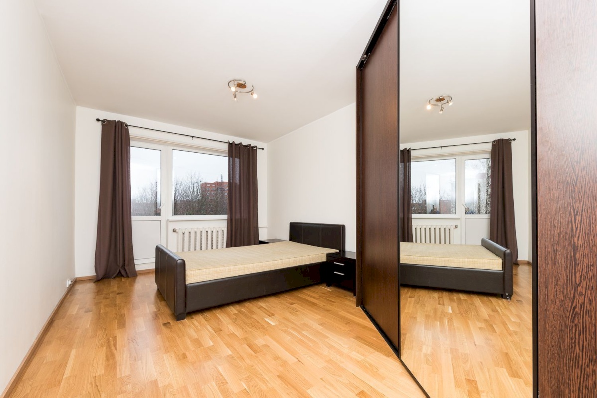 Tallinn, Mustamäe linnaosa, Siili, Siili 8