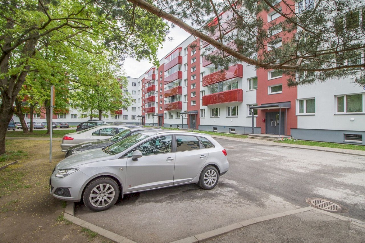 Tallinn, Mustamäe linnaosa, Siili, Siili 8