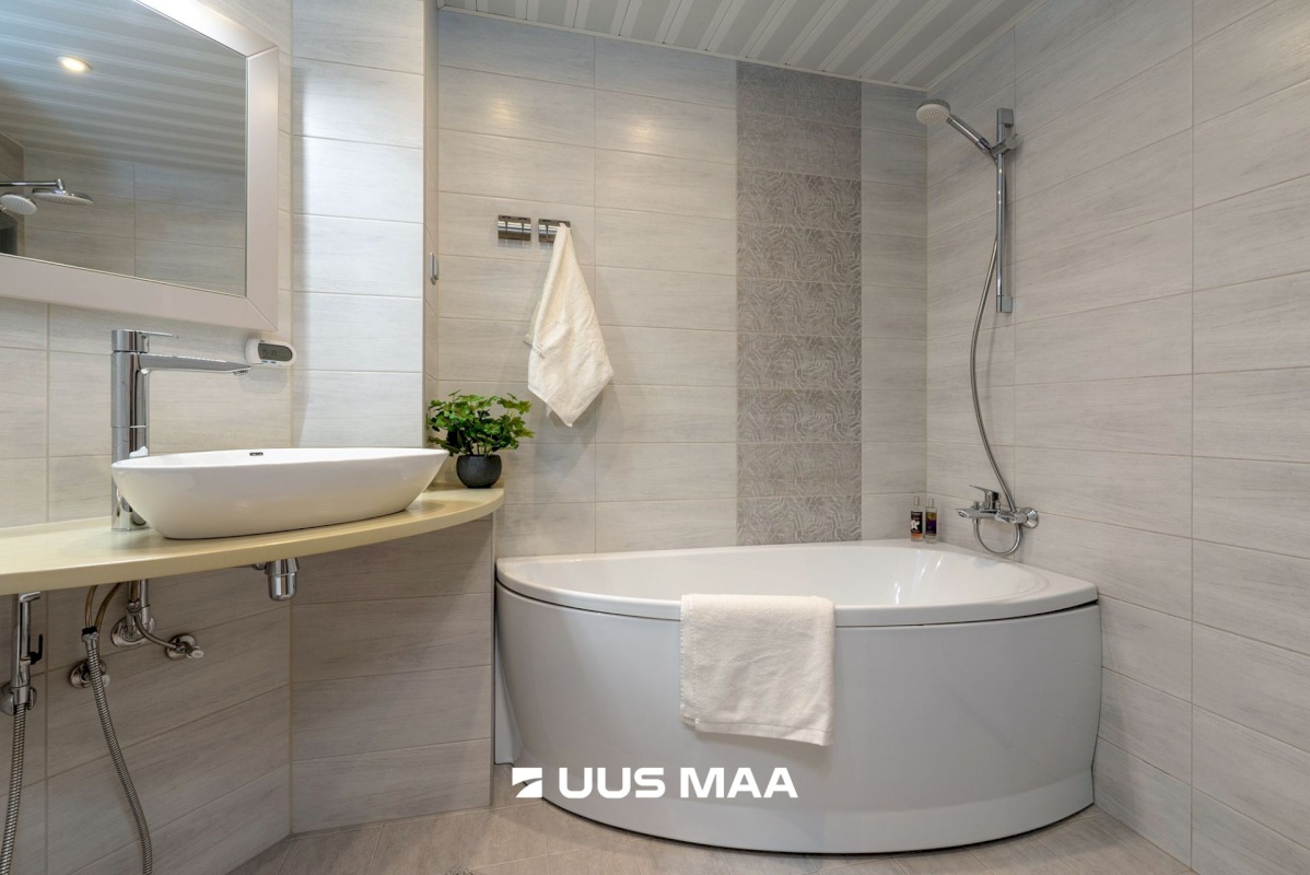 Tartu linn, Tartu linn, Annelinn, Kaunase pst 63