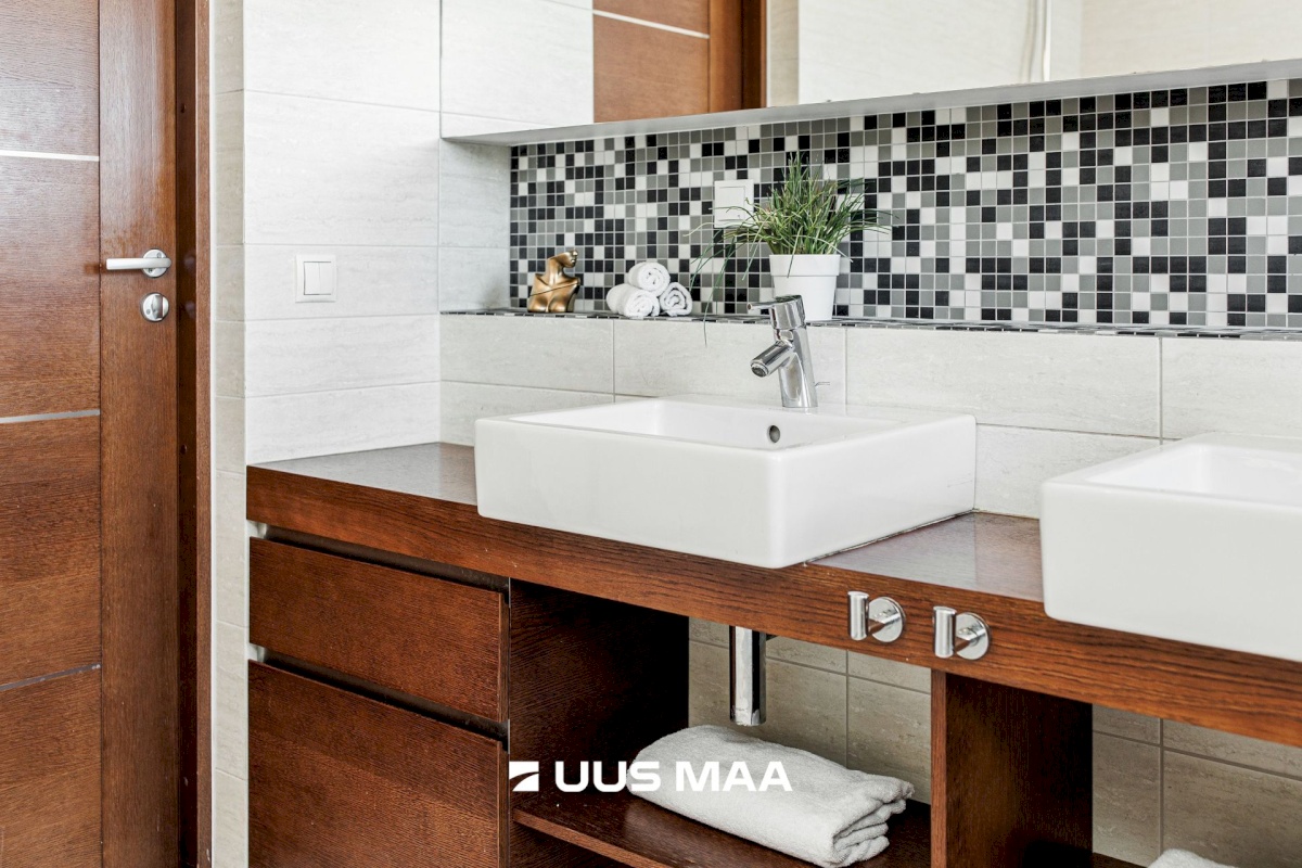 Viimsi vald, Leppneeme küla, Karusambla tee 18