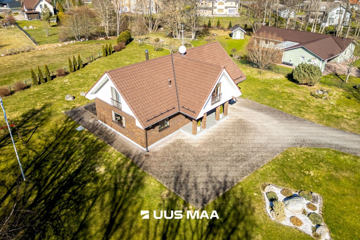 Viimsi vald, Leppneeme küla, Karusambla tee 18