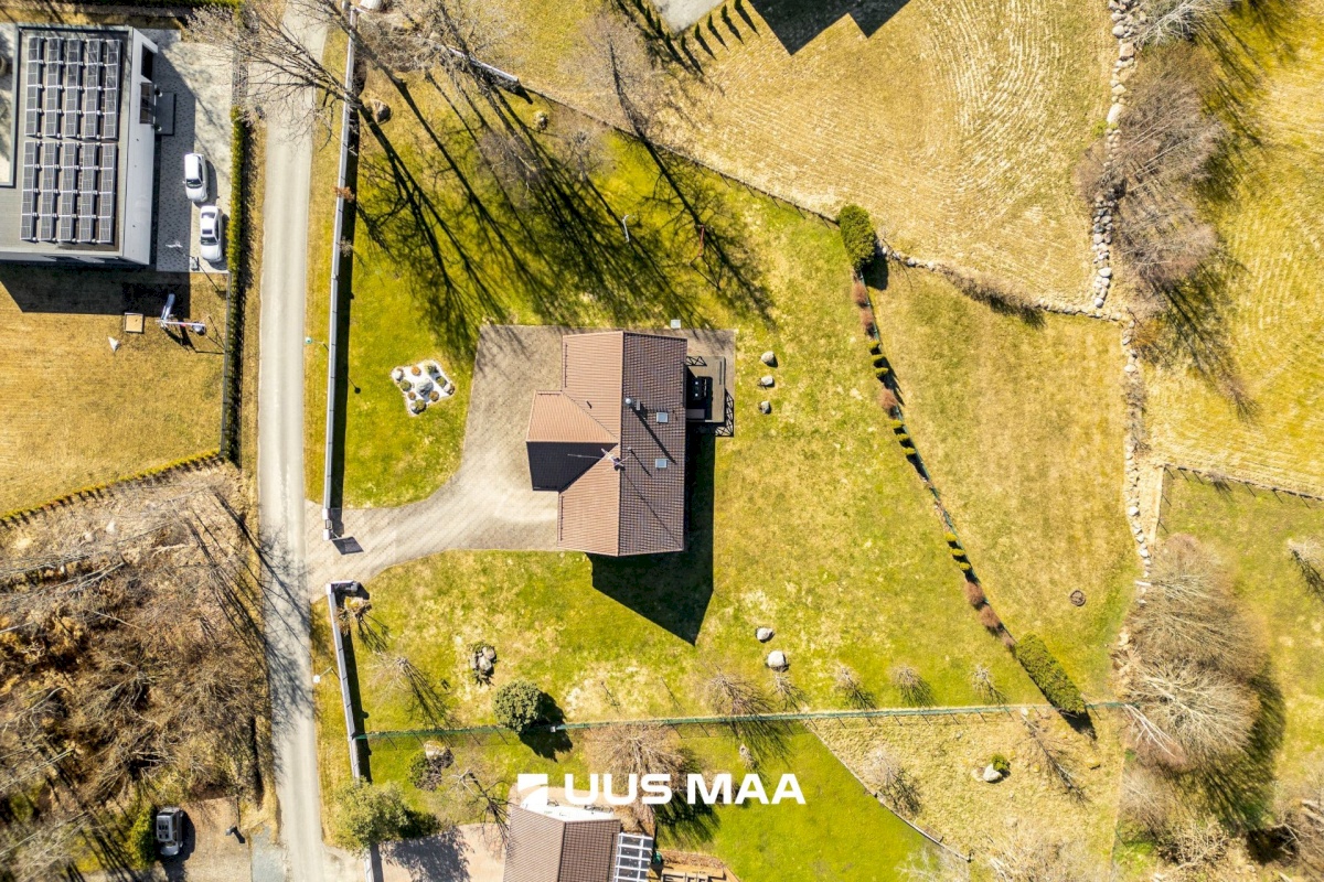 Viimsi vald, Leppneeme küla, Karusambla tee 18