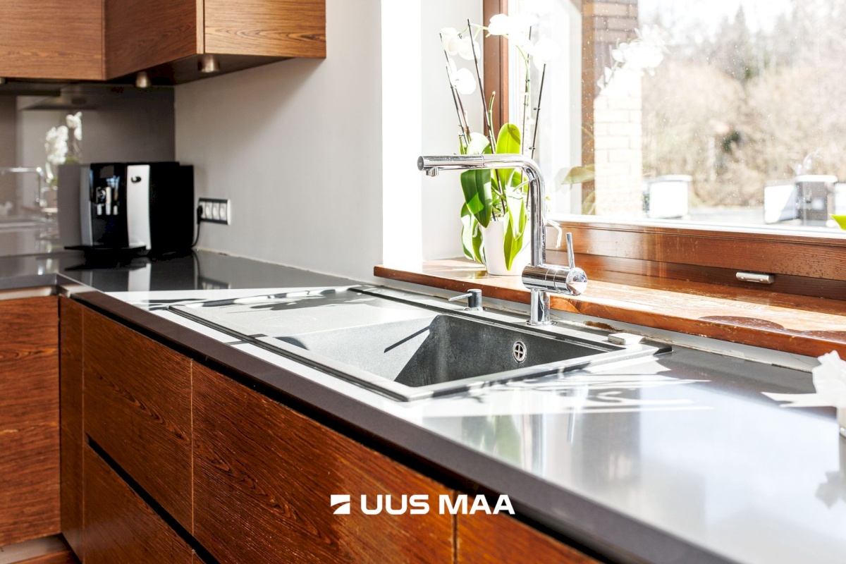 Viimsi vald, Leppneeme küla, Karusambla tee 18