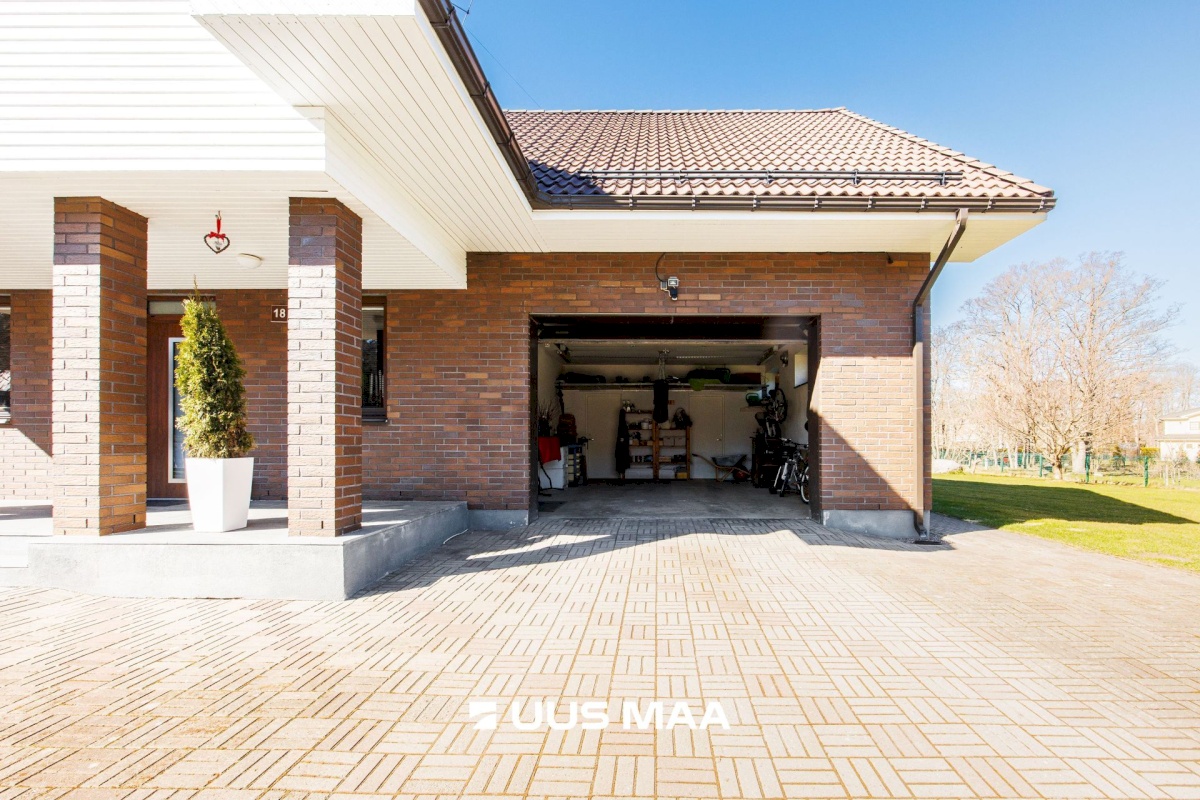 Viimsi vald, Leppneeme küla, Karusambla tee 18