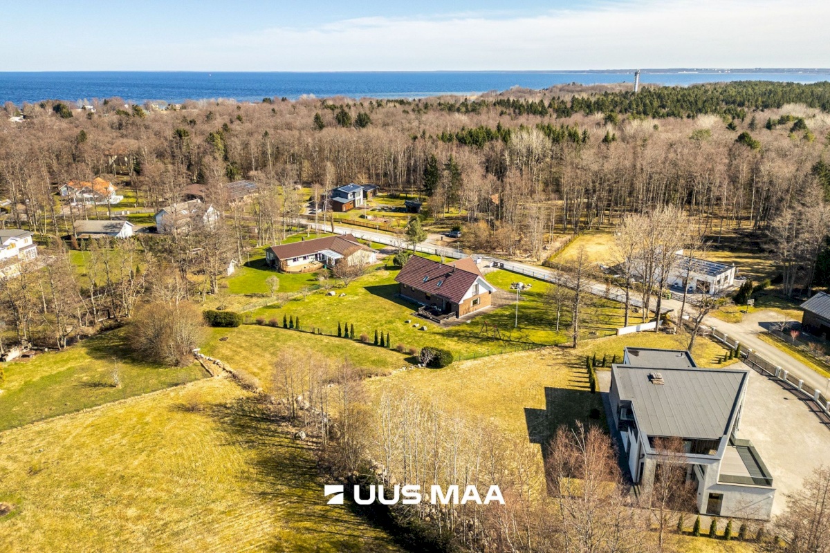 Viimsi vald, Leppneeme küla, Karusambla tee 18