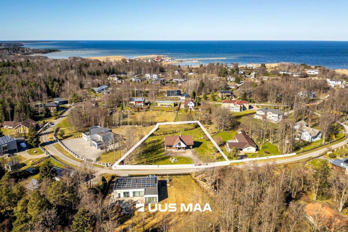 Viimsi vald, Leppneeme küla, Karusambla tee 18