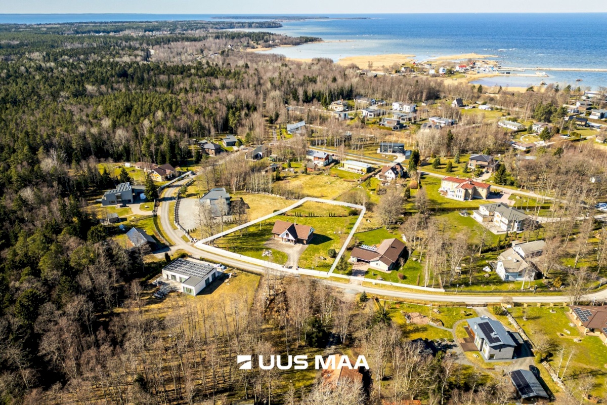 Viimsi vald, Leppneeme küla, Karusambla tee 18