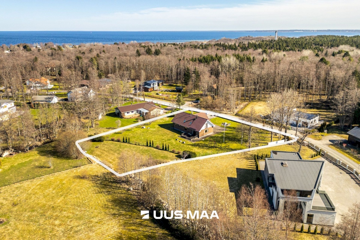 Viimsi vald, Leppneeme küla, Karusambla tee 18