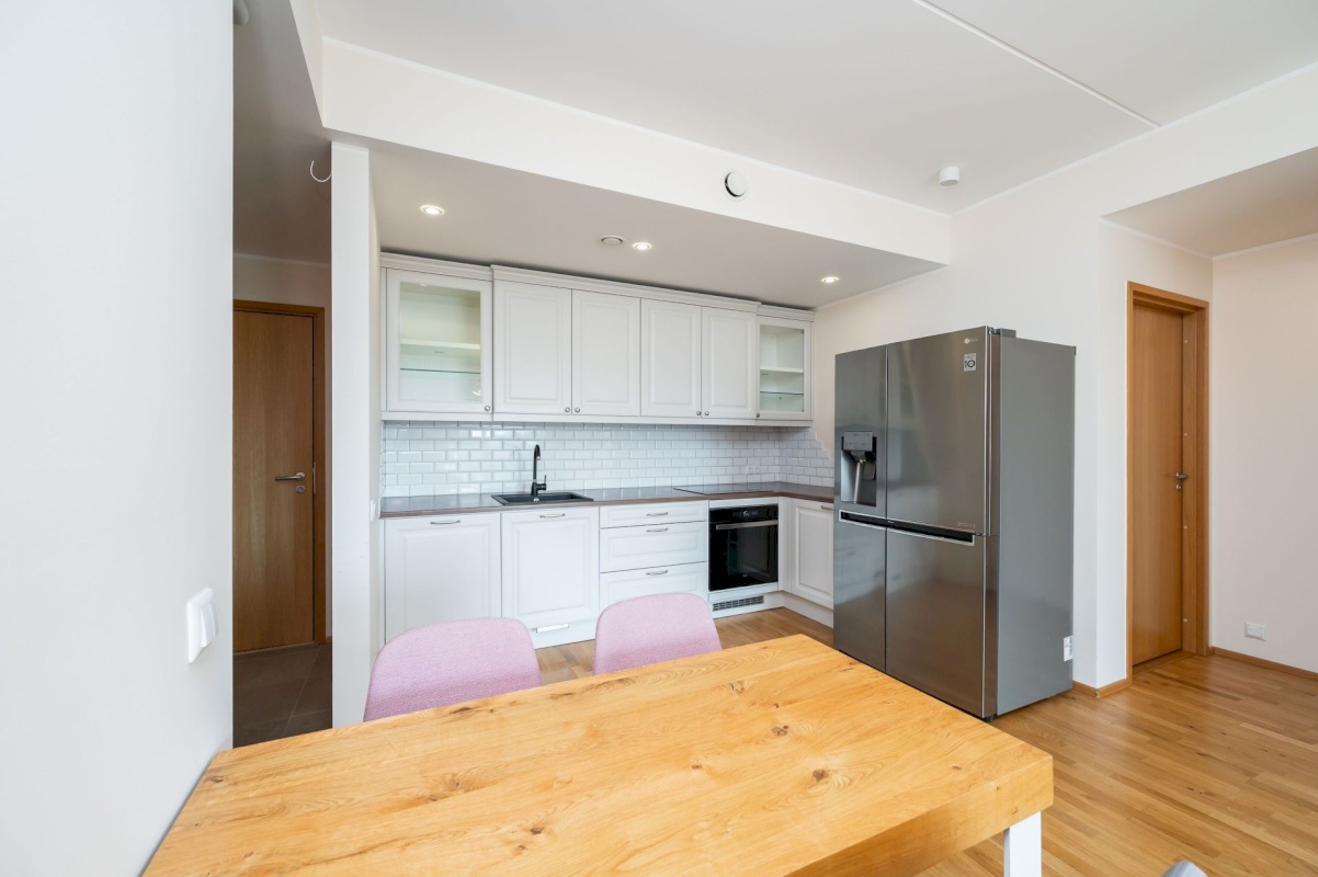 Rae vald, Peetri alevik, Sinilille tee 2/2