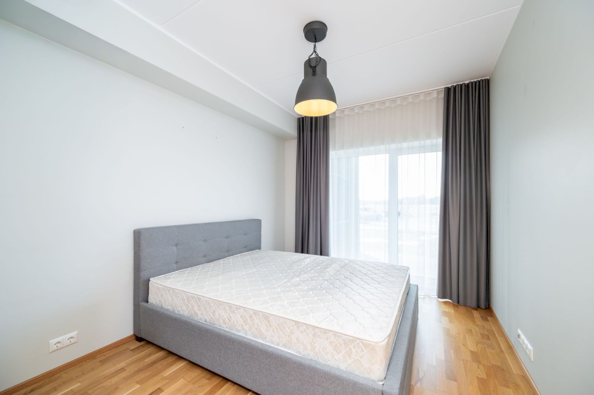 Rae vald, Peetri alevik, Sinilille tee 2/2