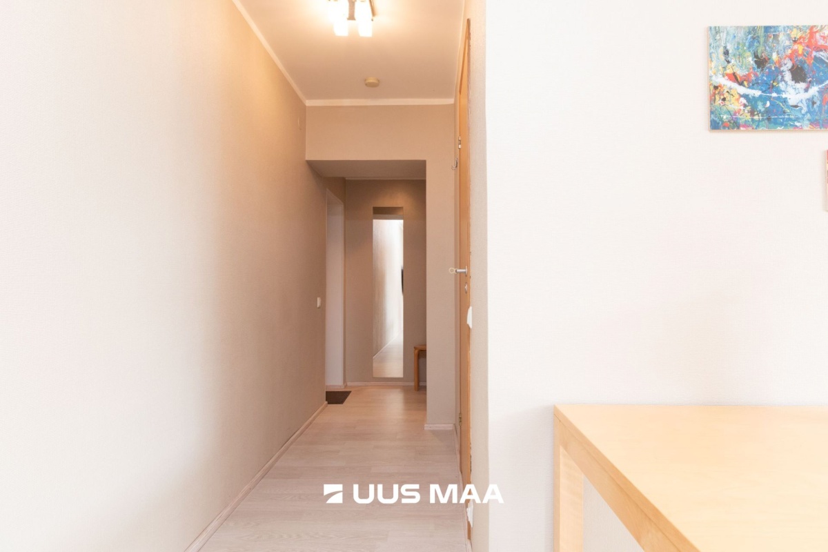 Tallinn, Kesklinna linnaosa, Kompassi, Pronksi 4