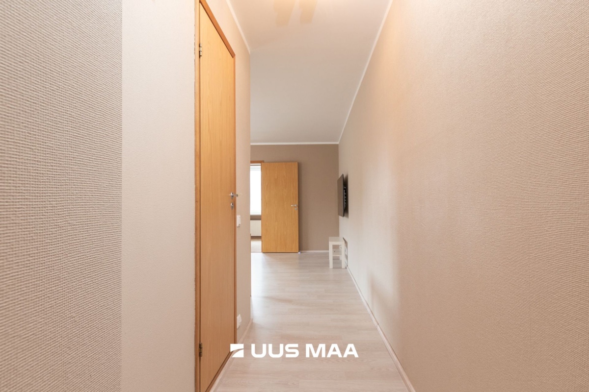 Tallinn, Kesklinna linnaosa, Kompassi, Pronksi 4