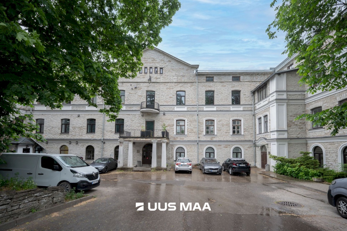 Tallinn, Kesklinna linnaosa, Kitseküla, Pärnu mnt 102