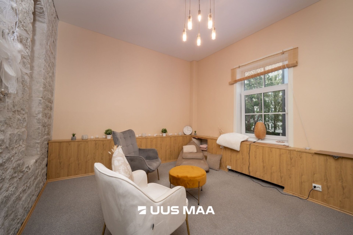 Tallinn, Kesklinna linnaosa, Kitseküla, Pärnu mnt 102