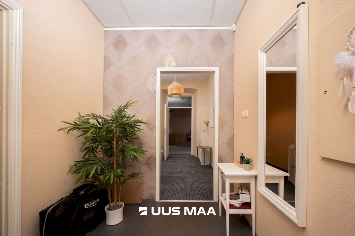 Tallinn, Kesklinna linnaosa, Kitseküla, Pärnu mnt 102