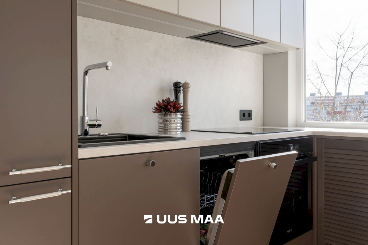 Tallinn, Mustamäe linnaosa, Ehitajate tee 78