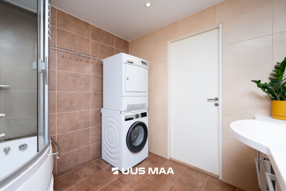 Tallinn, Kesklinna linnaosa, Tatari, Liivalaia 21