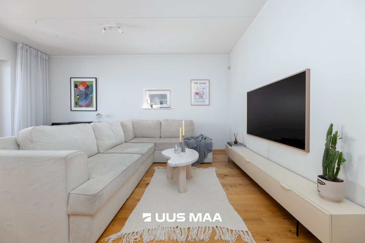 Tallinn, Kristiine linnaosa, Tondi, Sõjakooli 12