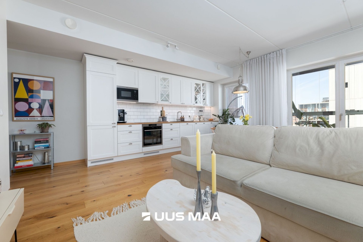 Tallinn, Kristiine linnaosa, Tondi, Sõjakooli 12