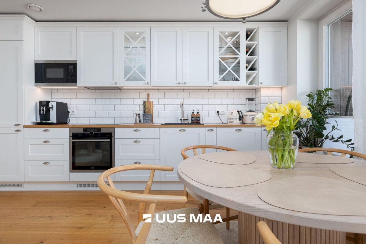 Tallinn, Kristiine linnaosa, Tondi, Sõjakooli 12