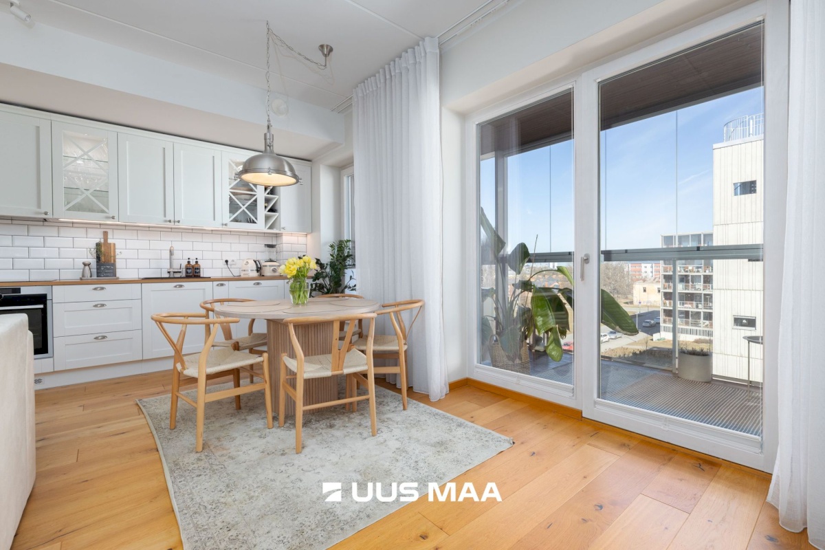 Tallinn, Kristiine linnaosa, Tondi, Sõjakooli 12