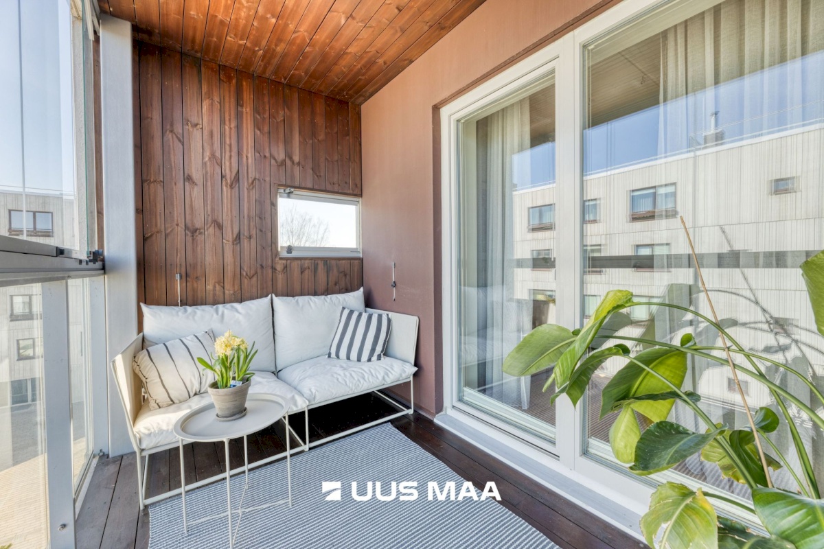 Tallinn, Kristiine linnaosa, Tondi, Sõjakooli 12