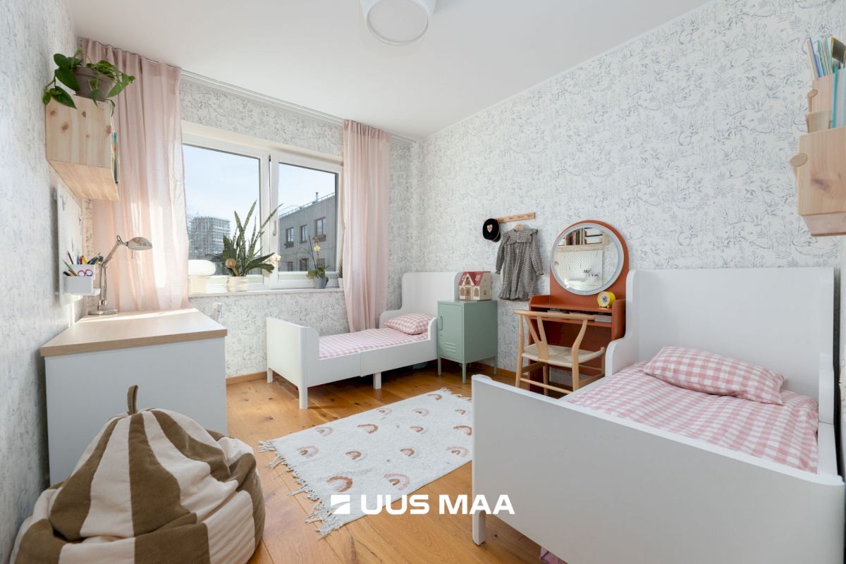 Tallinn, Kristiine linnaosa, Tondi, Sõjakooli 12