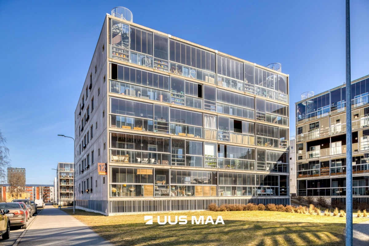 Tallinn, Kristiine linnaosa, Tondi, Sõjakooli 12