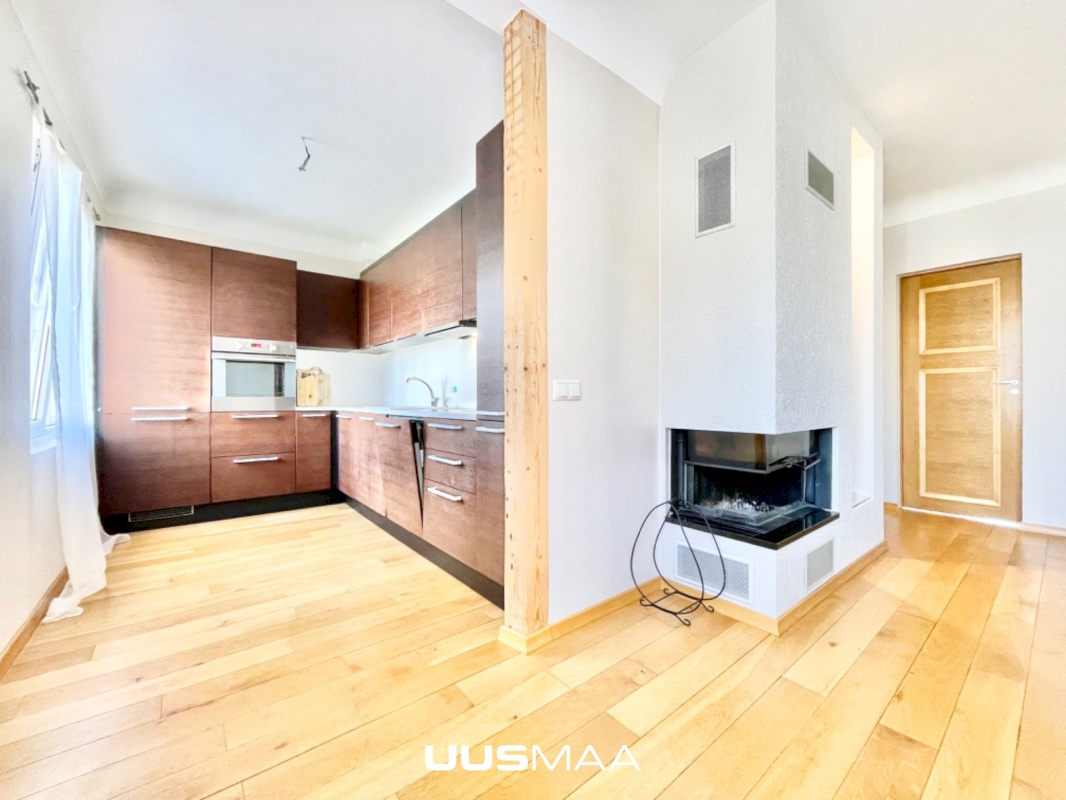 Pärnu linn, Pärnu linn, Rannarajoon, A. H. Tammsaare pst 24a