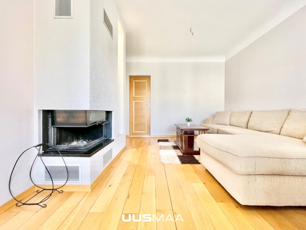 Pärnu linn, Pärnu linn, Rannarajoon, A. H. Tammsaare pst 24a