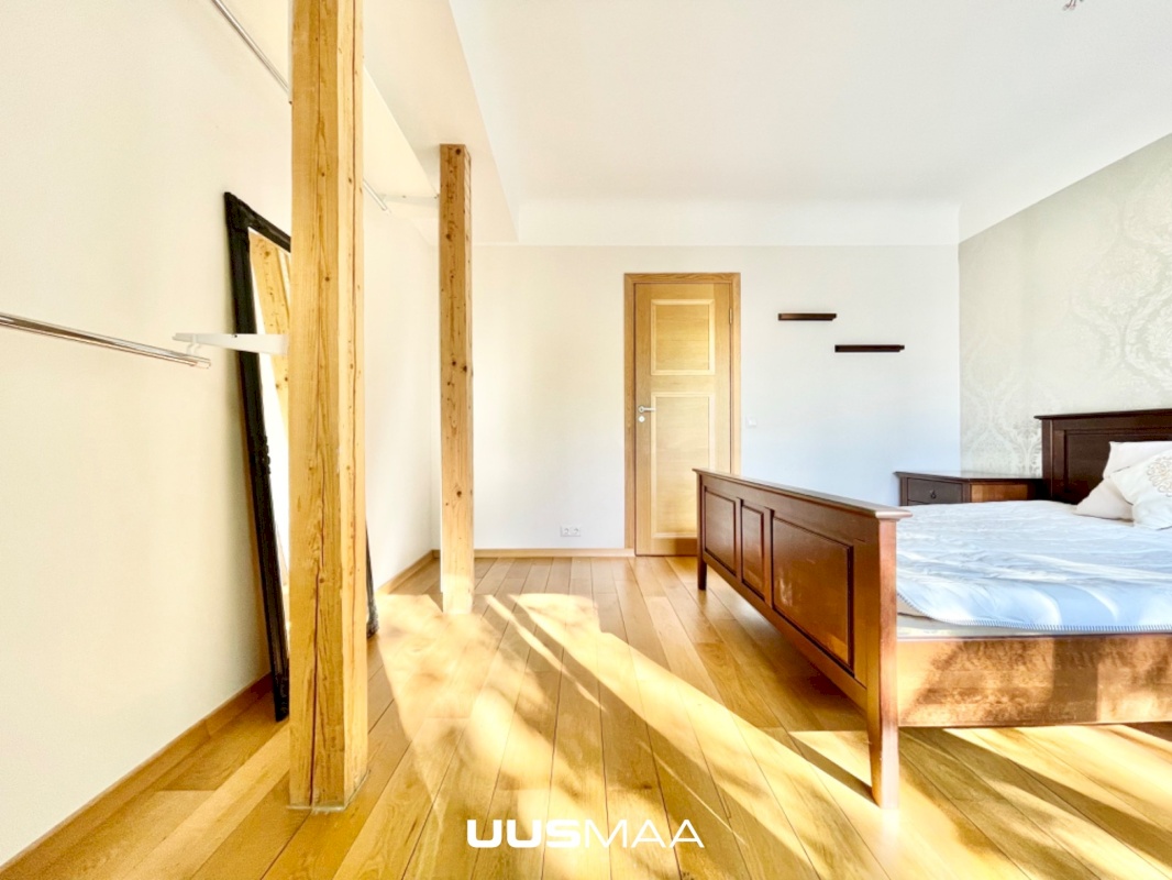 Pärnu linn, Pärnu linn, Rannarajoon, A. H. Tammsaare pst 24a