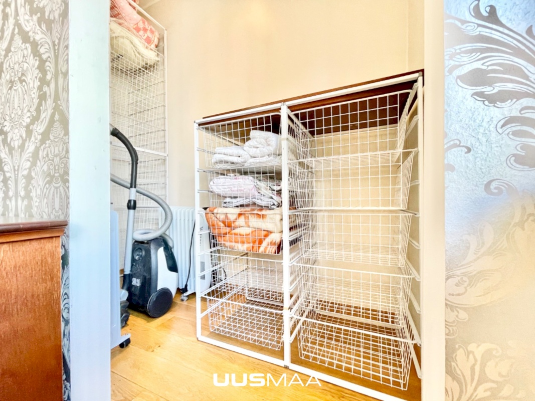 Pärnu linn, Pärnu linn, Rannarajoon, A. H. Tammsaare pst 24a