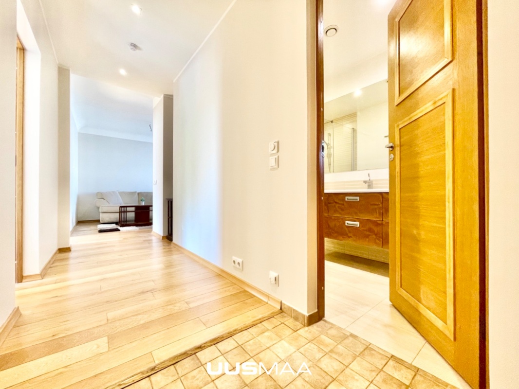 Pärnu linn, Pärnu linn, Rannarajoon, A. H. Tammsaare pst 24a