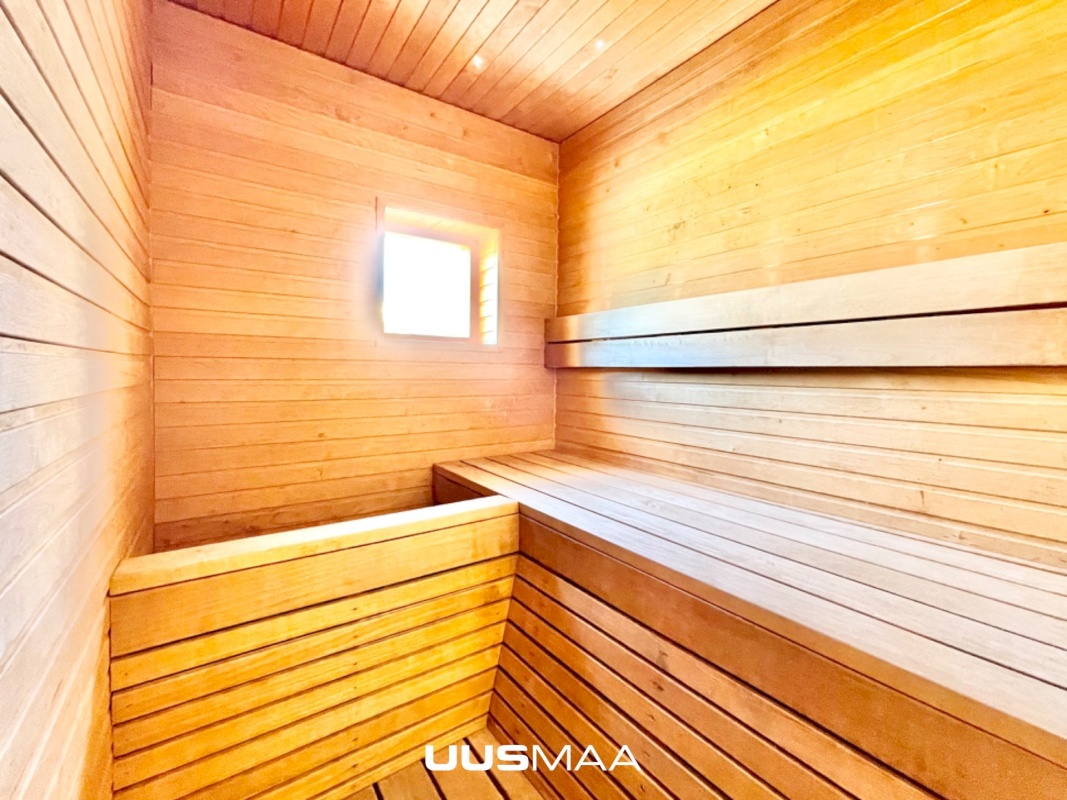 Pärnu linn, Pärnu linn, Rannarajoon, A. H. Tammsaare pst 24a