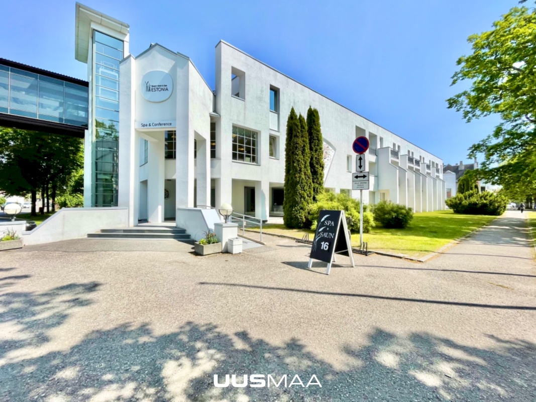 Pärnu linn, Pärnu linn, Rannarajoon, A. H. Tammsaare pst 24a