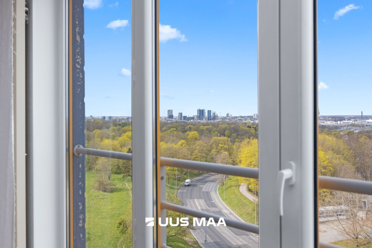 Tallinn, Lasnamäe linnaosa, Kurepõllu, Narva mnt 128