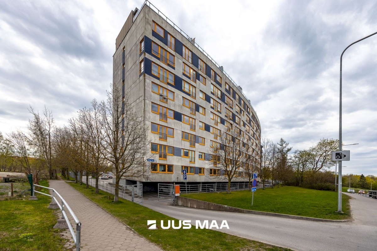 Tallinn, Lasnamäe linnaosa, Kurepõllu, Narva mnt 128