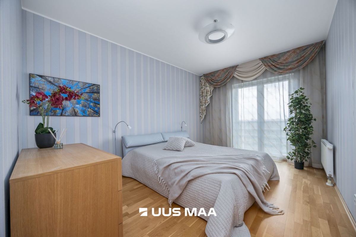 Tallinn, Lasnamäe linnaosa, Kurepõllu, Narva mnt 128