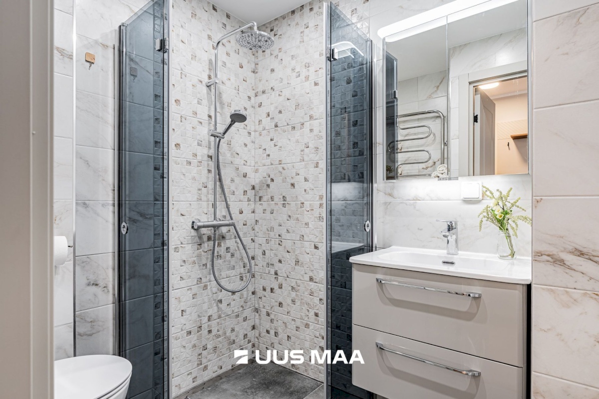 Tallinn, Mustamäe linnaosa, Keskuse tn 12