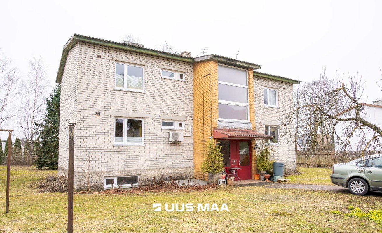 Saaremaa vald, Kuressaare linn, Kadaka 9